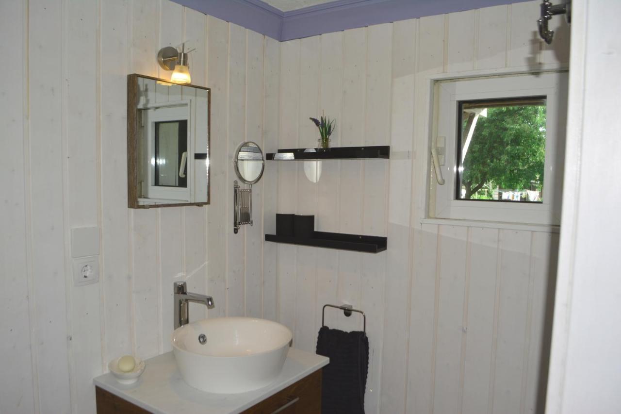 Ferienhaus Grafenland Dersum Buitenkant foto